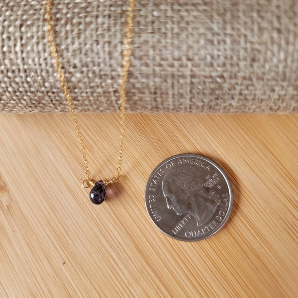 IOLITE Necklace Minimalist Crystal Gemstone - Picture 5 of 8